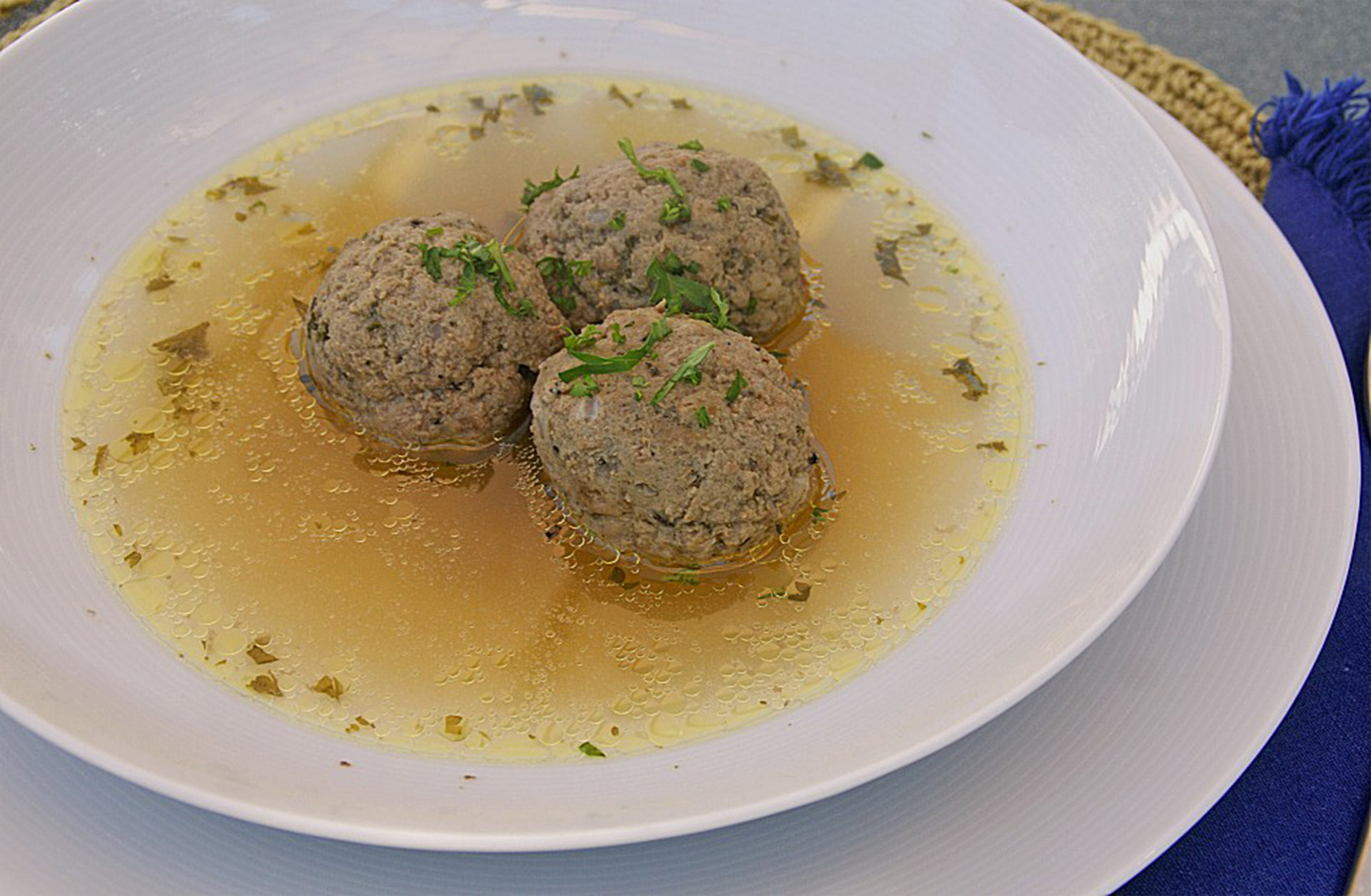 New taste of italian pizza in stewey’s shop